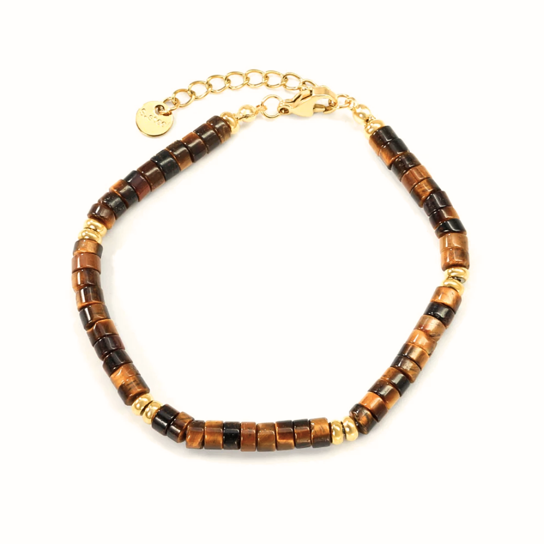 Bracciale con pietre naturali marroni a cilindro e inserti dorati in acciaio regolabile.