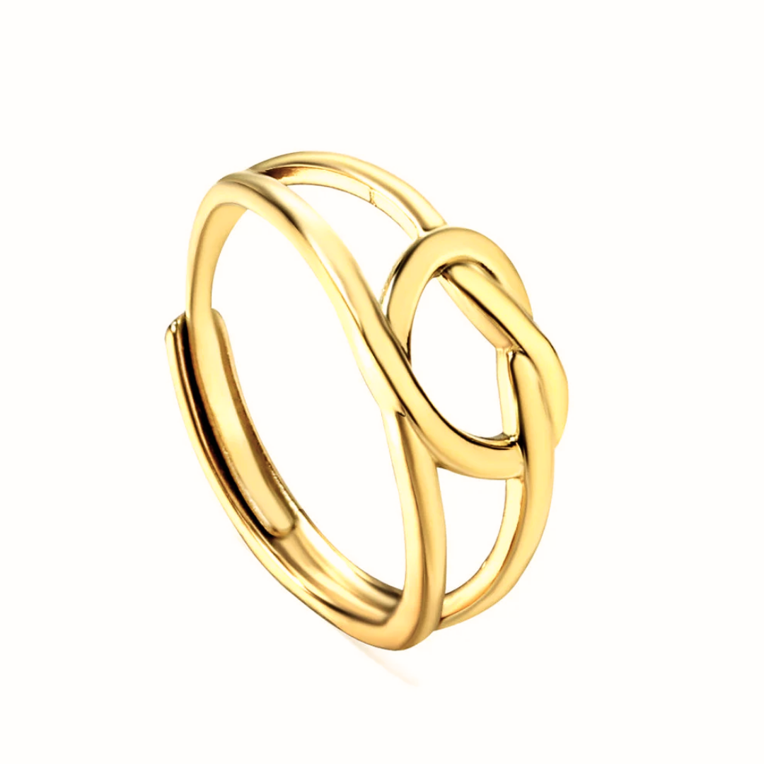 Anello dorato con design a nodo aperto in acciaio inossidabile.