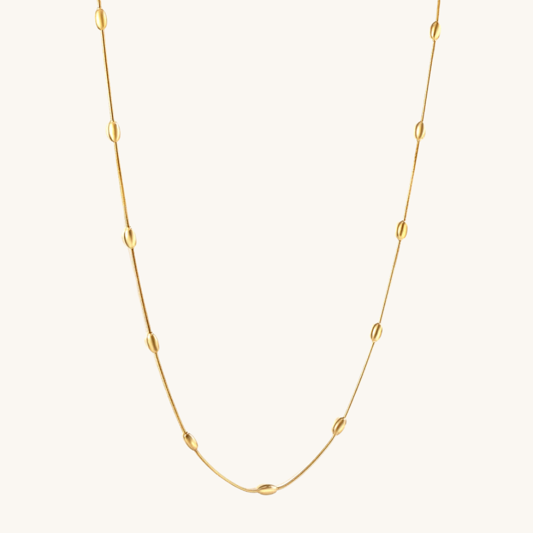 Collana in oro 18K waterproof con maglie fluide ovali e chiusura liscia