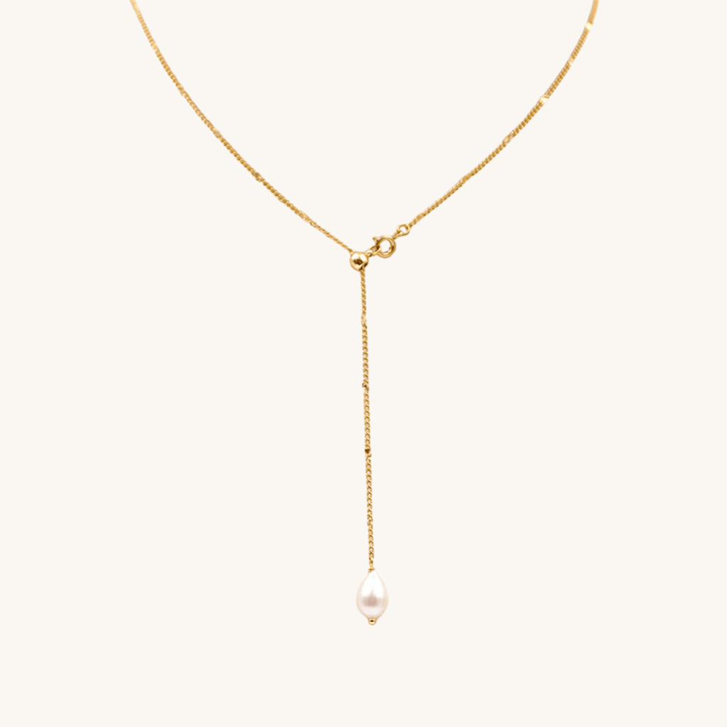 Collana con perla drop e catenina sottile in oro 18K, pendente goccia
